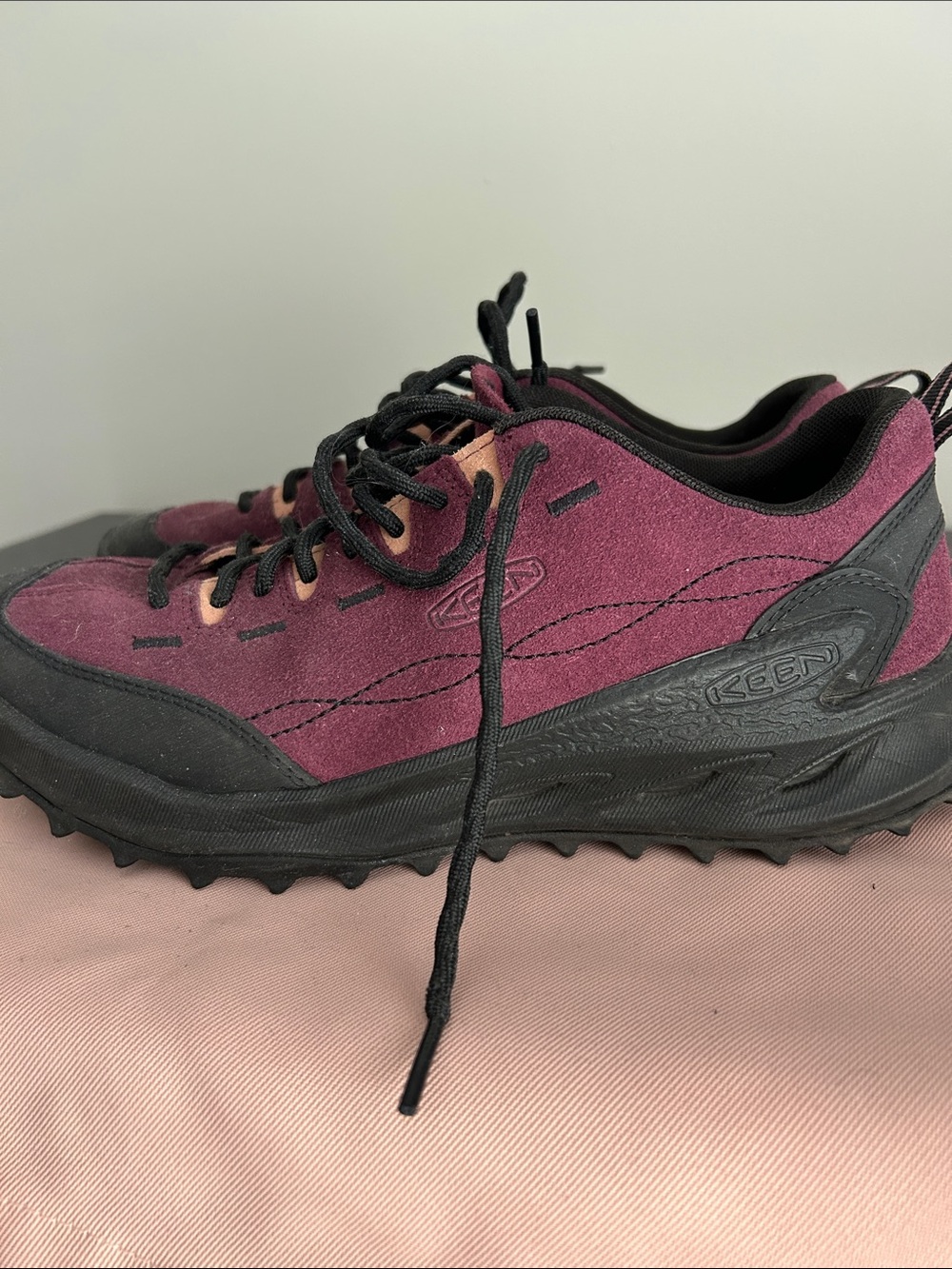 Keen walking shoes